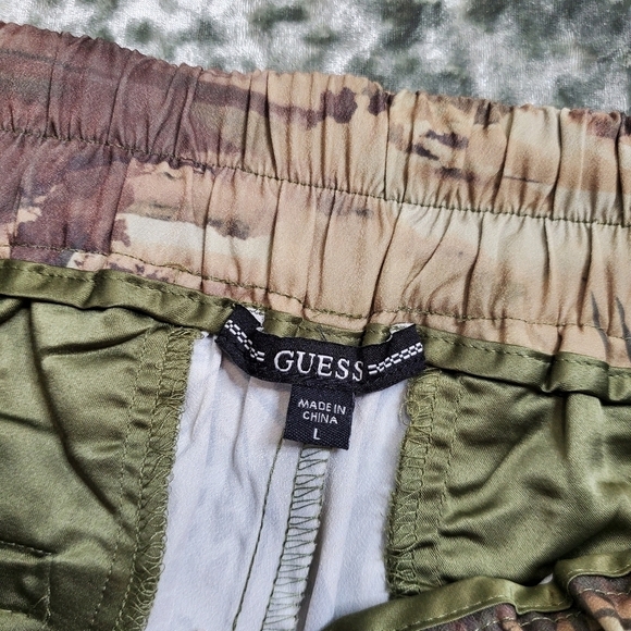 Guess Green Palm Print Jogger Pants - Picture 7 of 10